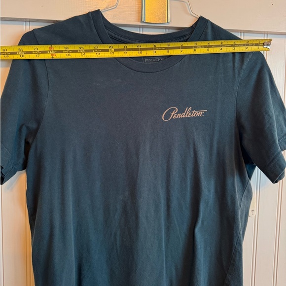 Pendleton Women’s Dark Blue Short Sleeve Tee Geometric Design Size Medium - Picture 6 of 8
